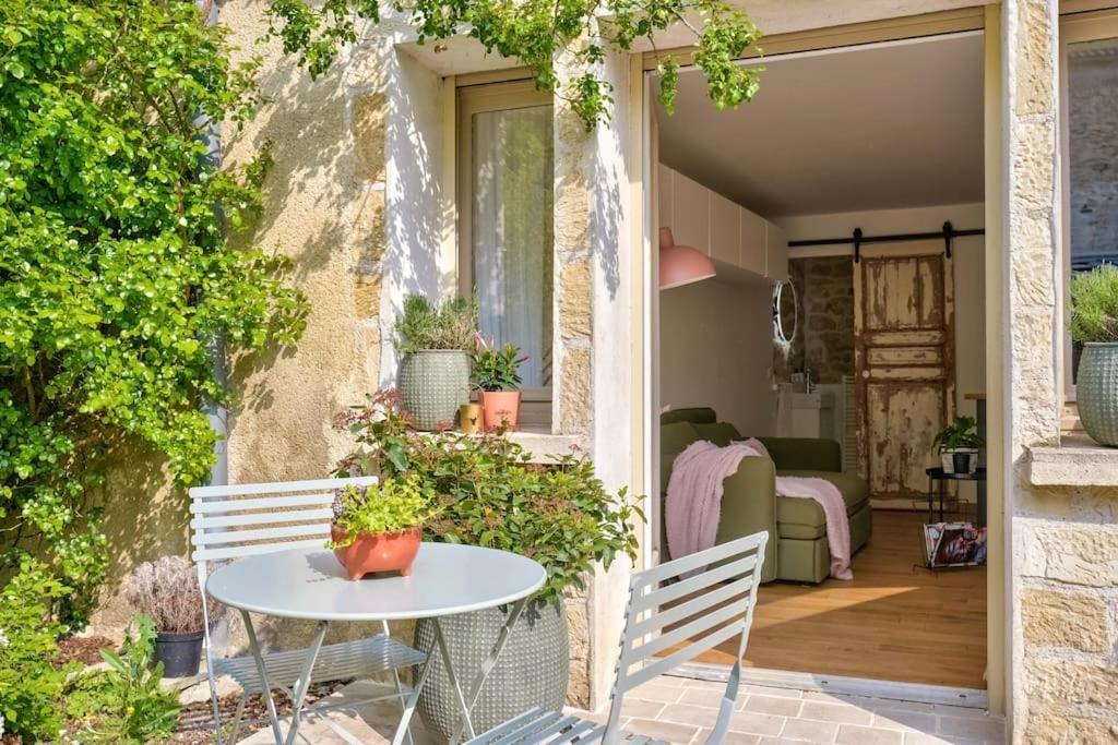 Amman Studio Avec Terrasse Au Coeur Du Village Impressionniste Овер-сюр-Оаз Екстериор снимка